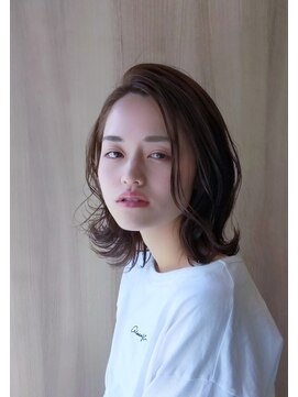 バッカ(BACCA) 30代、40代オススメ。ゆるウェーブ、ミディアムスタイル(末松)