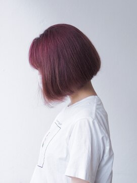 ヘアーループレル(Hair ruup Rell design works) ピンクパープルの前下がりボブ