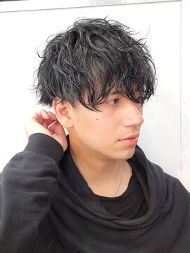 フィフス 原宿(fifth) 黒髪波巻きツイストスパイラルパーマ前下りメンズマッシュ