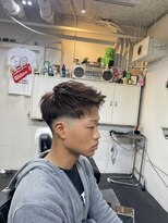 メリケンバーバーショップ フクオカ(MERICAN BARBERSHOP FUK)&nbsp;メンズカットマッシュパーマカルマパーマフェードツーブロック