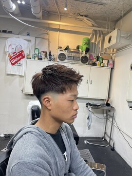 メリケンバーバーショップ フクオカ(MERICAN BARBERSHOP FUK) メンズカットマッシュパーマカルマパーマフェードツーブロック