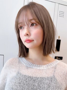 トイロ 新宿(Toiro) 外ハネボブ　切りっぱなしボブ