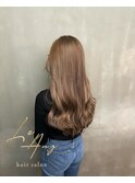 ピンクベージュ
