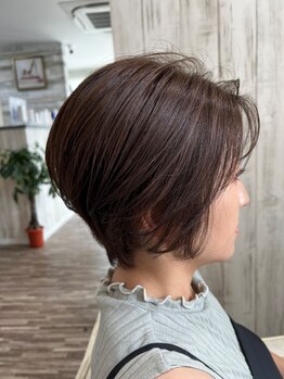 シャルム(Charme)の写真/丁寧なカウンセリングでベースカットをしっかりと整えながら、あなたのなりたいスタイルを叶えます。