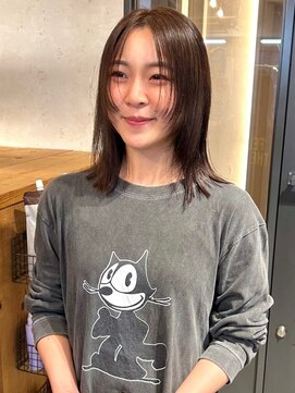 アトリエ(atelier.) くすみベージュ 顔周りレイヤー ストレート 姫カットレイヤー