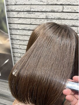 ヘアリゾート粋 ドゥオ 新宿南口店(dua) 柔らかいベージュ