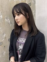 エレン(E L E N) 顔周りカット