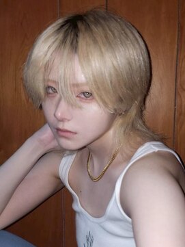 ナチュラル 渋谷(NATURAL) フェザーパーマ/スパイキーショート/サーフカール[メンズ/渋谷]