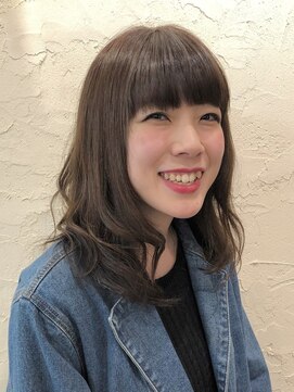 ルッツ (Lutz hair design) ベイリーフ