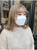 ベージュカラー　ホワイトベージュ　グレージュ　担当中西