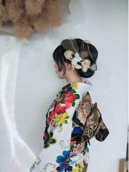 キルトヘアー(KiRUT hair)の写真/《着付け/ヘアセット/メイク》全てお任せ下さい♪大切な晴れの日だから、個室で丁寧に仕上げます★