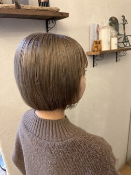 フィオーレヘアミューズ(FIORE hair muse) ハイトーンボブ