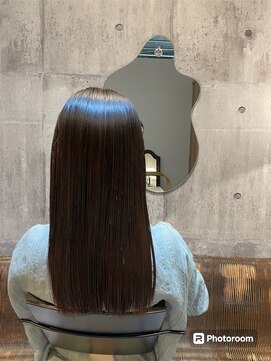 イズミ(Izumi) ストレートや髪質改善