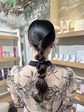 トリコ ショップアンドヘアサロン(tricot shop hair salon) タイト編みおろし♪yu