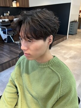 シーフ 千葉(Cyf) メンズ韓国ヘア/毛流れセンターパート/ニュアンスパーマ/関祐翔