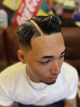 クイーンズバイジェントルマンバーバー(queens by gentlemanBarber) サイドパート