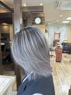 モアムー(Moremuu) 【Makoto】バレイヤージュ