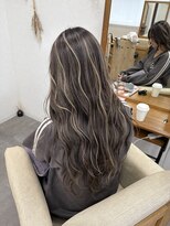 リングバイモアムー(Ring by Moremuu) ホワイト系ハイライト お悩み解消ハイライト