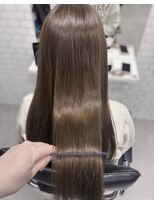 ジーナ 梅田(Zina)&nbsp;髪質改善トリートメントでつくる艶髪ストレート