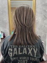 キュアスペース(CURE SPACE)&nbsp;レイヤーカット＋気になる白髪も染めながら透明感抜群ヘアカラー