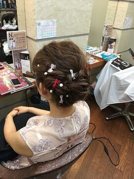 ハウオリ ヘアーワークス(Hauoli hair works) お呼ばれアレンジ