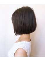 ライフ(LIFE)&nbsp;LIFE　大人可愛い20代30代40代小顔ショートボブ丸み前下がり