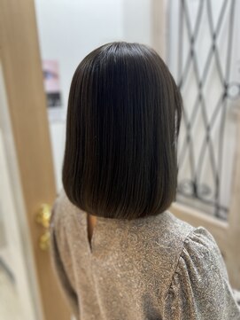 美容室 パルス 静岡鷹匠店(PALS) タンバルモリ 切りっぱなしボブ シークレットハイライト