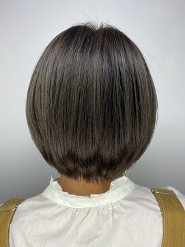 フツーロ 栄(FUTURO) アッシュカラー