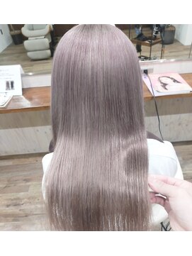 リルマッシュ(Lil.Mash) ホワイトグレージュ