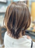大人女子くびれミディアムスタイル