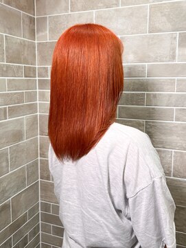 トリエラ 池袋(TRIELA) 高発色オレンジ