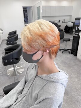 シー 帯広店(SHE) ホワイトブロンド×きつねカラー