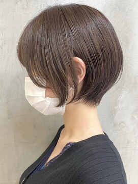 エリマ 横浜西口(elima) 横浜白髪染めショートボブミルクティーベージュヘーゼルベージュ