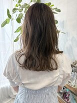 ミント(mint)&nbsp;☆オリーブグレージュ☆ブリーチなしダブルカラー☆レイヤー☆