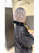 リフル 八王子(RIFULL)&nbsp;ハイライト　バレイヤージュ　脱白髪染め　癖活かし　髪質改善