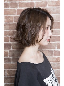 ミエル ヘア 新宿(miel hair) 〈mielhair新宿〉艶ニュアンスボブ　イルミナカラー