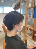 耳にもかけれるハンサムショート