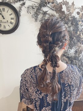 アゴーグ(agog) 編みおろしツインアレンジ　miyuki