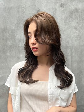 ロンド ストラーダ 心斎橋(Lond strada) 韓国前髪顔周りロング×インナーグレージュ[心斎橋/髪質改善]