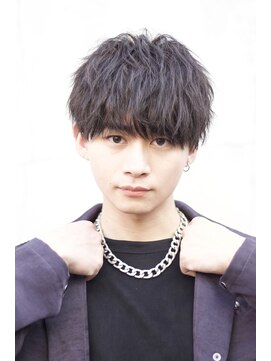 ユーフォリア 渋谷グランデ(Euphoria SHIBUYA GRANDE) アップバング メンズショート 黒髪 束感 10代20代 韓国