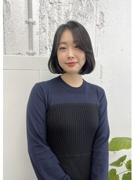 ユイツ 暗めアッシュカラー×ボブ