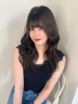 アンニュ(annuy)&nbsp;前髪カット 顔周りレイヤー アッシュグレー 透明感カラー艶髪