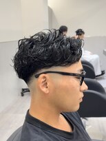 ビカムメンズヘアー 栄店(become men's hair)&nbsp;ラルフカール/センターパート／名古屋