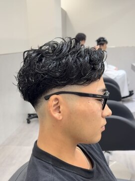 ビカムメンズヘアー 栄店(become men's hair) ラルフカール/センターパート／名古屋