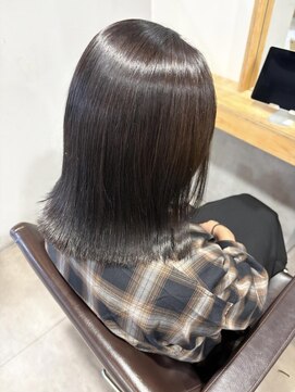 レオン(Re:ON) 縮毛矯正×ミディアムヘア