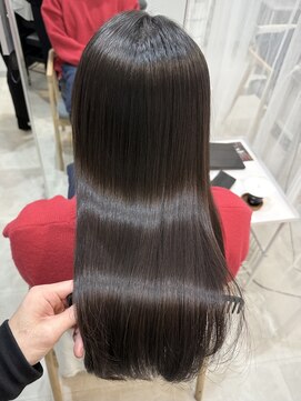 シェルベアー 銀座(ShellBear) 美髪矯正×まとまる艶髪ロング／銀[縮毛矯正/髪質改善/銀座]