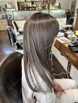 マリーチ(marichi)の写真/柔らかさと艶感にこだわったストレートヘアへ◎