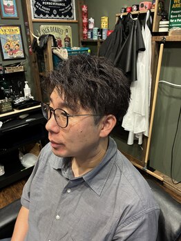 ベース(BASE)の写真/仕事でもプライベートでも扱いやすい、ナチュラルなメンズスタイル。