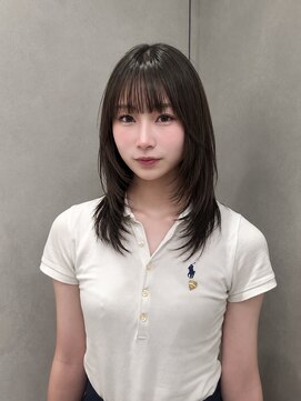 オニキス(ONYX) 旬のレイヤーカットで小顔ミディ