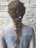 アールトゥーヘアー(art To Hair)&nbsp;結婚式お呼ばれ編み下ろし